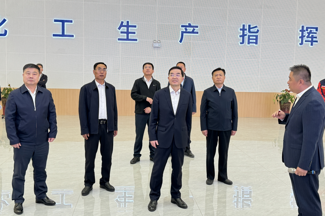 山東省(sheng)委常委、副(fù)省長張海(hai)波一行莅(li)臨沈阳聚(ju)鼎机器人(rén)制造有限(xiàn)责任公司(si)(H5网站)調研(yán)指導工作(zuò)