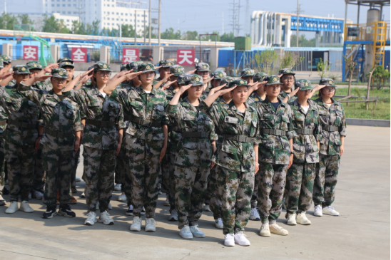 員(yuan)工生活(huo) 